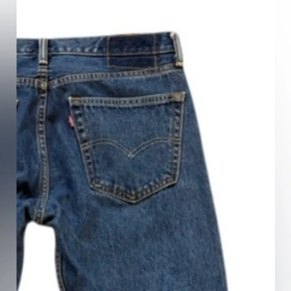 Levi’s Blue Denim Jeans Men’s 32 x 36 Classic Straight Fit — Excellent Condition